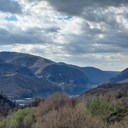 Agriturismo I Due Regni Petrella Salto ภายนอก รูปภาพ
