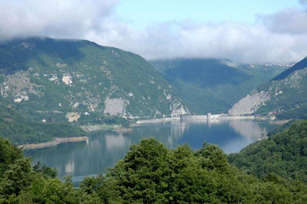 Agriturismo I Due Regni Petrella Salto ภายนอก รูปภาพ