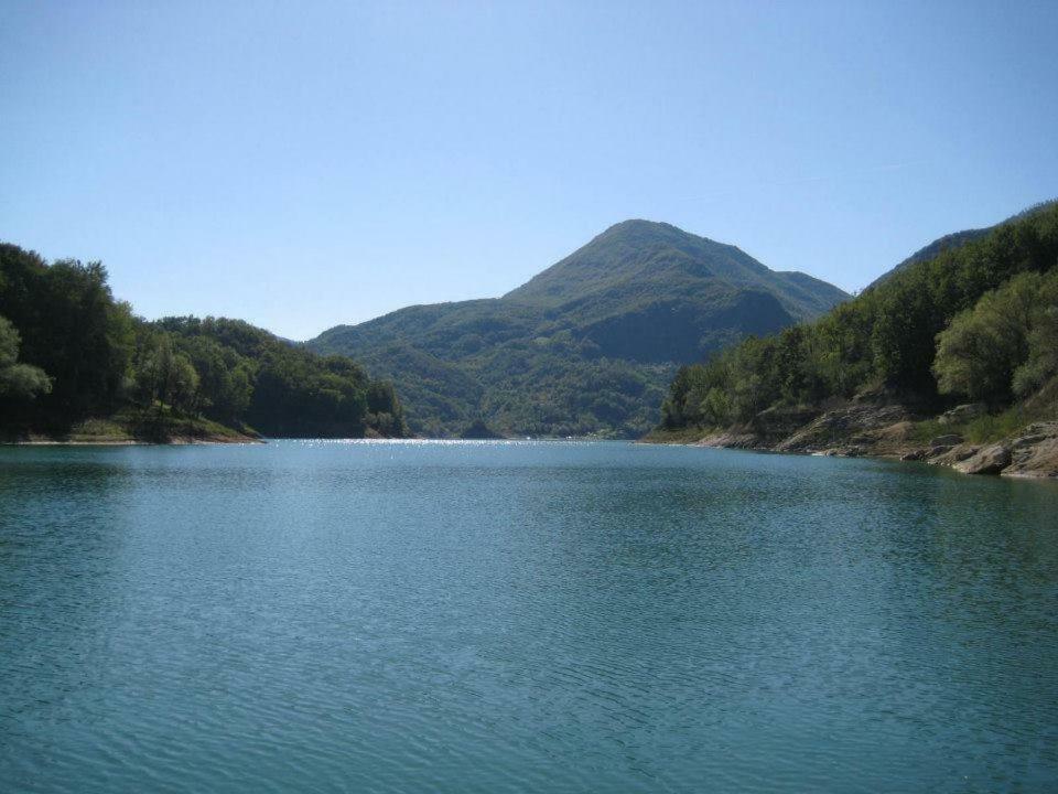 Agriturismo I Due Regni Petrella Salto ภายนอก รูปภาพ